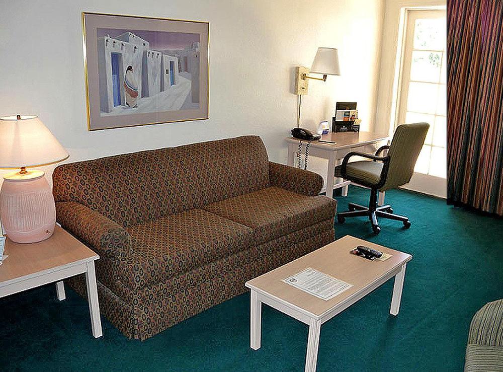 Windmill Suites Surprise - Phoenix, Ascend Hotel Collection Exteriör bild