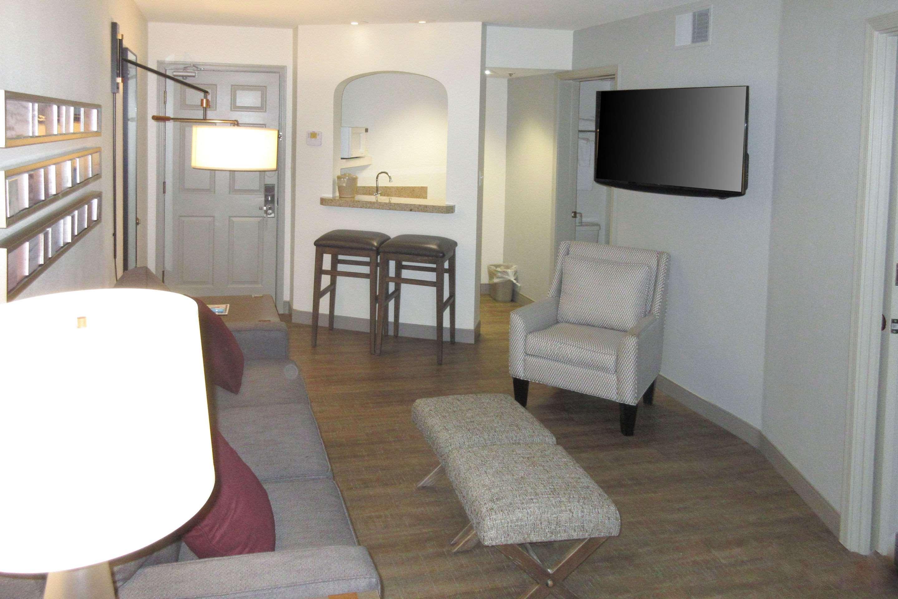 Windmill Suites Surprise - Phoenix, Ascend Hotel Collection Exteriör bild