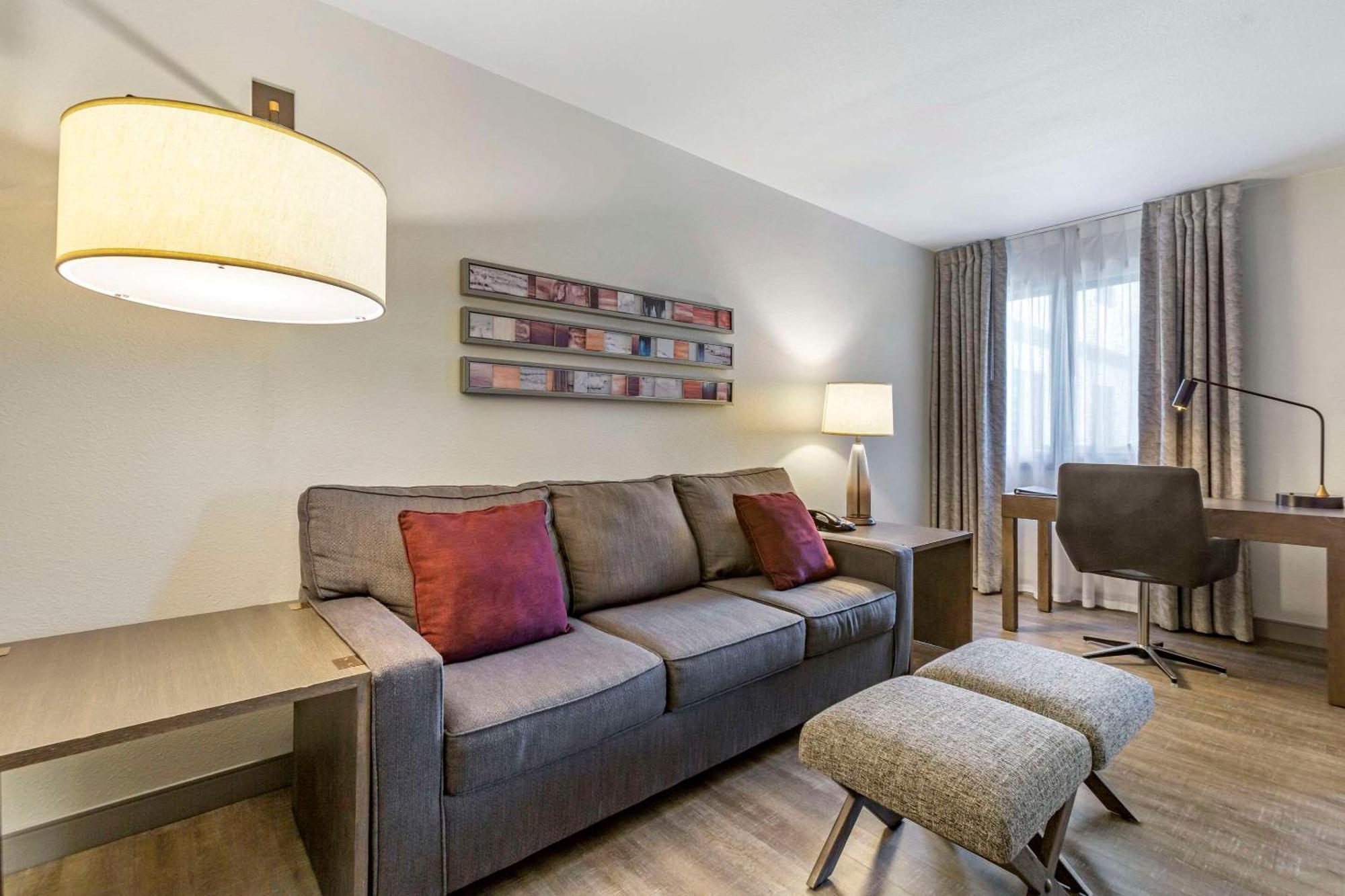 Windmill Suites Surprise - Phoenix, Ascend Hotel Collection Exteriör bild